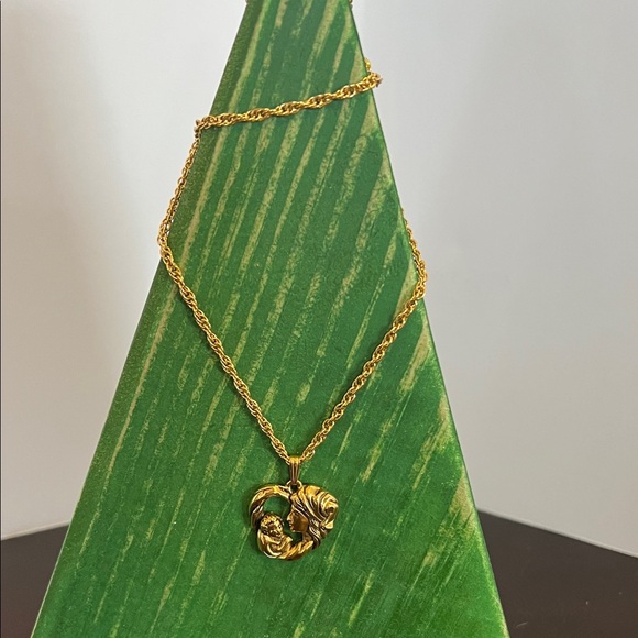 Avon Jewelry - Avon Gold Pendant Necklace